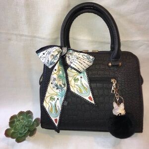 2 in 1 Twilly Le Monde Lovers Purse Headband Neck Scarf Black White